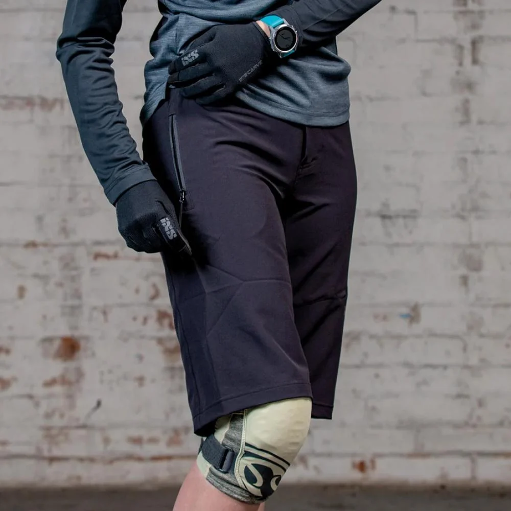 IXS Sports Division IXS Sports Division iXS Carve Evo Women Shorts 40 black – Bild 4