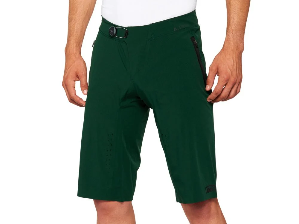 100% Celium Shorts 30" Forest Green - ultraleichte All-Mountain Bikeshorts mit 4-Wege-Stretch – Hauptansicht